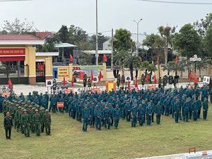 Huyện Krông Pa: Lễ ra quân huấn luyện năm 2024, phát động đợt thi đ...